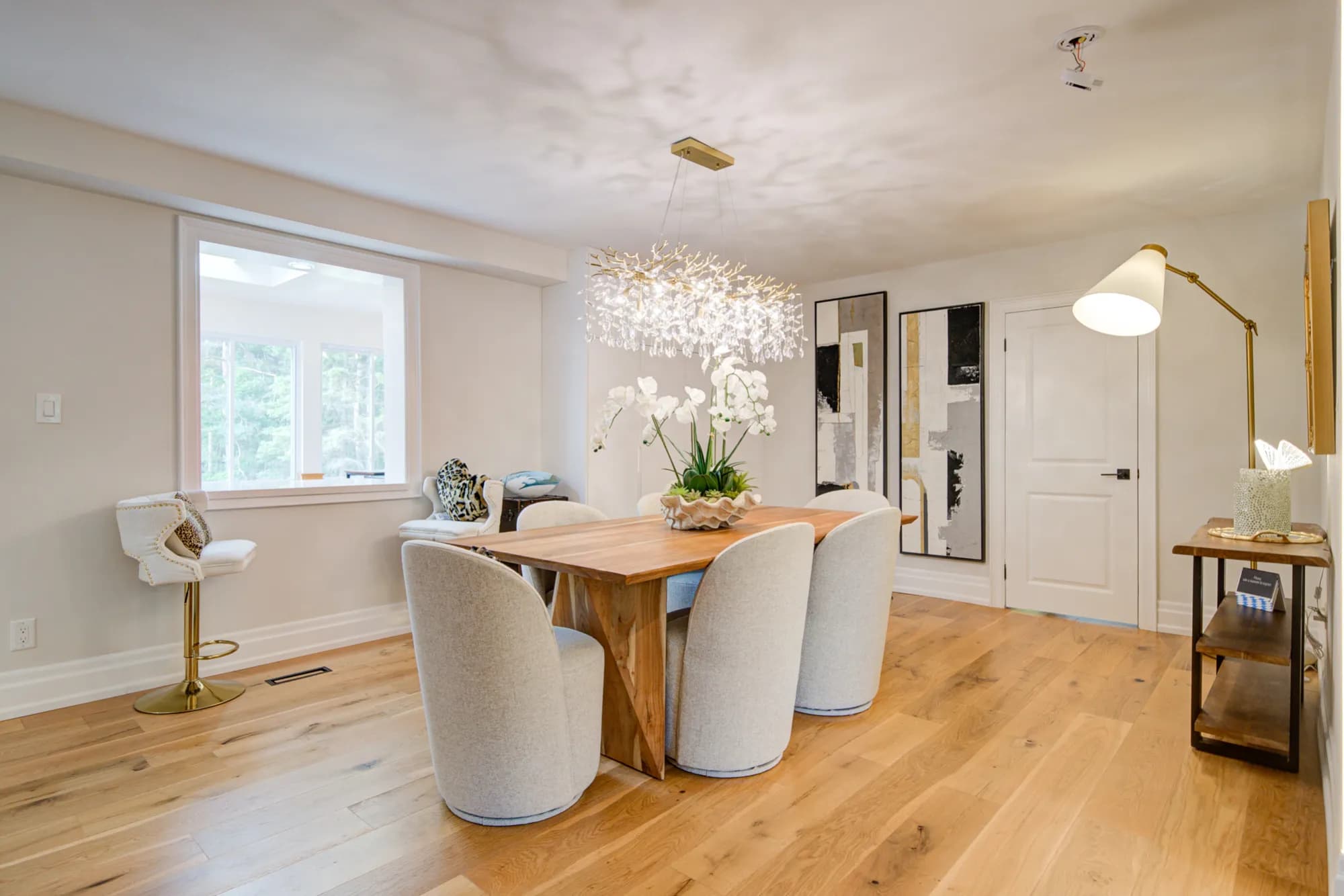 Forest View Cottage — Dining room